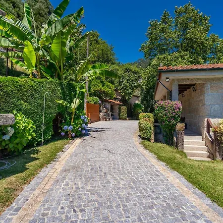 Casa Sejoes Geres - By Proguest * Terras de Bouro