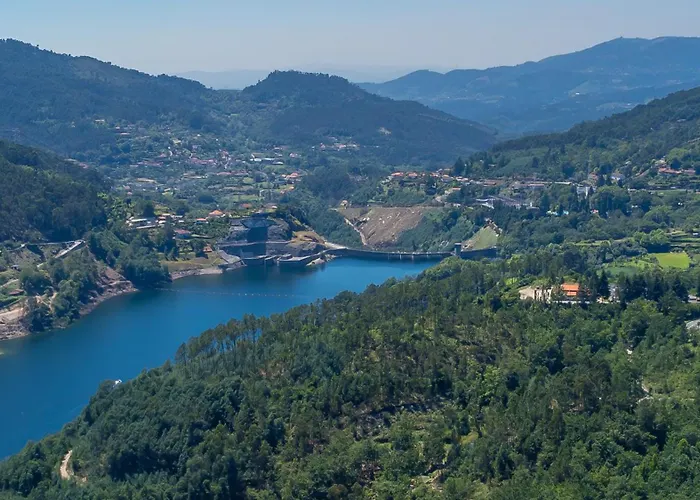 Casa Sejoes Geres - By Proguest * Terras de Bouro