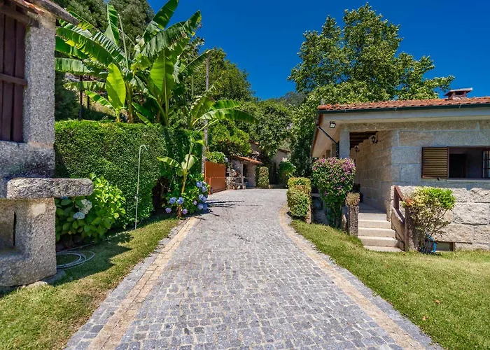 Casa Sejoes Geres - By Proguest * Terras de Bouro