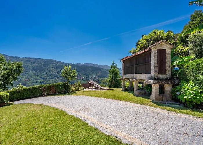 Villa Casa Sejoes Geres - By Proguest *